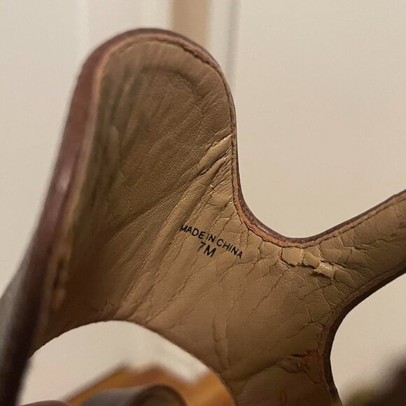 Banana Republic brown leather block heel sandals... - Picture 7 of 8